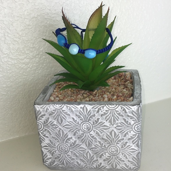 Handmade Chinese Knotting Bracelet W/ Glass Beads - Picture 2 of 8